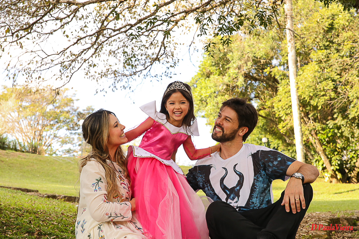 aniversario-princesa-vestido-rosa-coroa-foto-video-dpaula vieira-sp-casamento-studio-acompanhamento-ibiuna-sao roque-sorocaba-mairinque-interior-sao paulo-gestante-pre wedding-  acompanhamento-15 anos