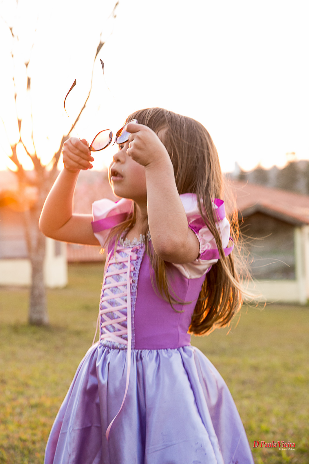 oculos-vestido-lilas-4 anos-fazendinha-foto-video-dpaula vieira-sp-casamento-studio-acompanhamento-ibiuna-sao roque-sorocaba-mairinque-interior-sao paulo-gestante-pre wedding-acompanhamento-15 anos