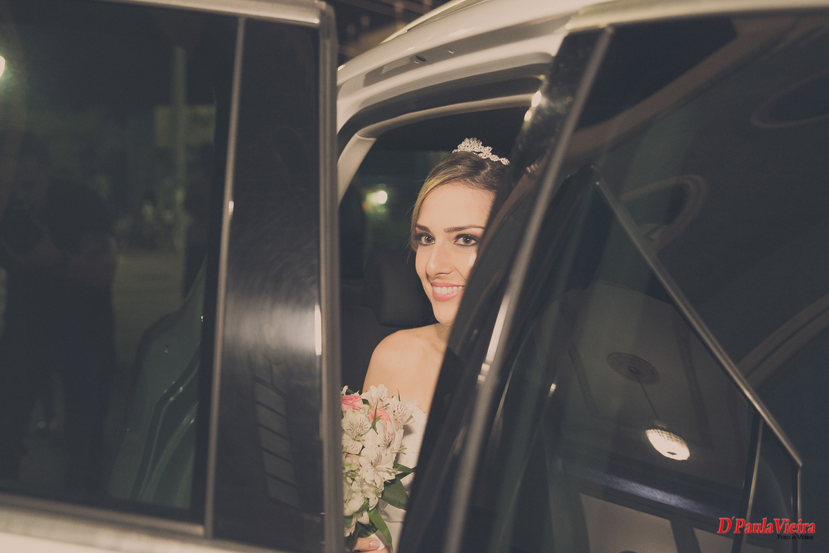 carro-chegada-noiva-foto-video-dpaula vieira-sp-casamento-studio-acompanhamento-ibiuna-sao roque-sorocaba-mairinque-interior-sao paulo-gestante-pre wedding-acompanhamento-15 anos-batizado