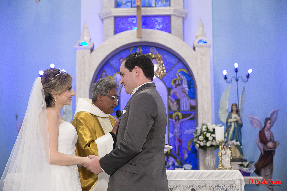 noivos-padre-igreja-família-foto-video-dpaula vieira-sp-casamento-studio-acompanhamento-ibiuna-sao roque-sorocaba-mairinque-interior-sao paulo-gestante-pre wedding-acompanhamento-15 anos-batizado