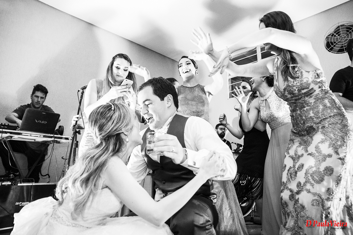 noivos-festa-dança-foto-video-dpaula vieira-sp-casamento-studio-acompanhamento-ibiuna-sao roque-sorocaba-mairinque-interior-sao paulo-gestante-pre wedding-acompanhamento-15 anos-batizado