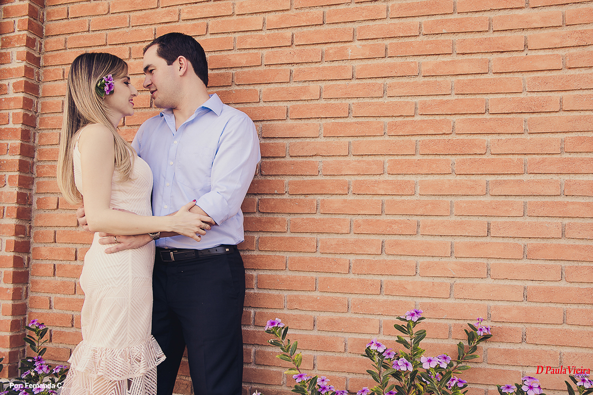 casal-love-amor-flores-foto-video-dpaula vieira-sp-casamento-studio-acompanhamento-ibiuna-sao roque-sorocaba-mairinque-interior-sao paulo-gestante-pre wedding-acompanhamento-15 anos-batizado