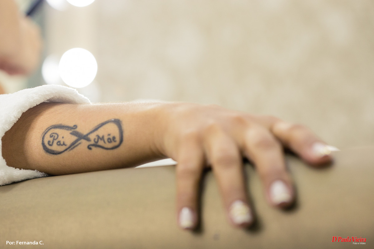 pai-mae-tatuagem-detalhe-noiva-foto-video-dpaula vieira-sp-casamento-studio-acompanhamento-ibiuna-sao roque-sorocaba-mairinque-interior-sao paulo-gestante-pre wedding-acompanhamento-15 anos-batizado