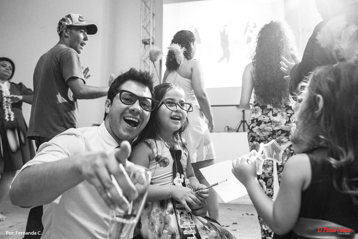 festa-alegria-preto-e-branco-foto-video-dpaula vieira-sp-casamento-studio-acompanhamento-ibiuna-sao roque-sorocaba-mairinque-interior-sao paulo-gestante-pre wedding-acompanhamento-15 anos-batizado