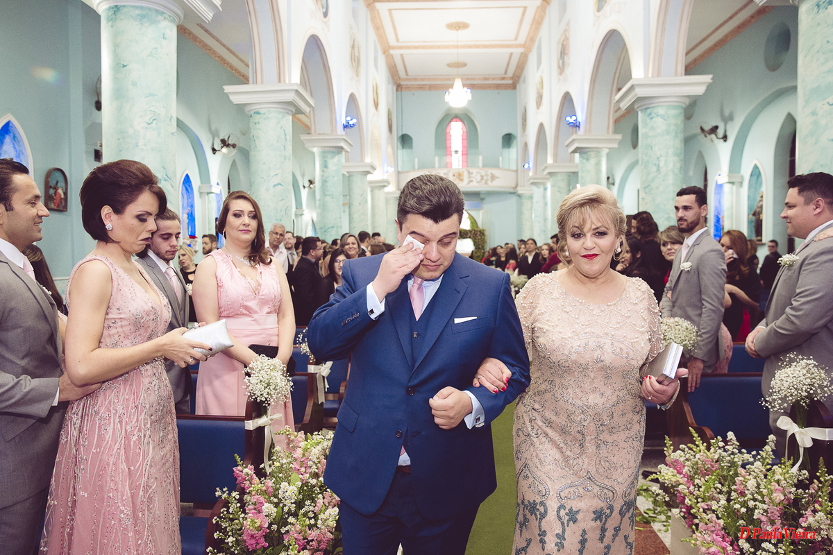 foto-video-dpaula vieira-sp-casamento-studio-acompanhamento-ibiuna-sao roque-sorocaba-mairinque-interior-sao paulo-gestante-pre wedding-acompanhamento-15 anos-batizado-entrada igreja-noivo-mae-emoçao