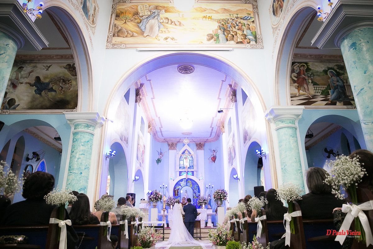 foto-video-dpaula vieira-sp-casamento-studio-acompanhamento-ibiuna-sao roque-sorocaba-mairinque-interior-sao paulo-gestante-pre wedding-acompanhamento-15 anos-batizadonoiva-noivo-casamento-padre-altar-decoracao casamento-vestido noiva