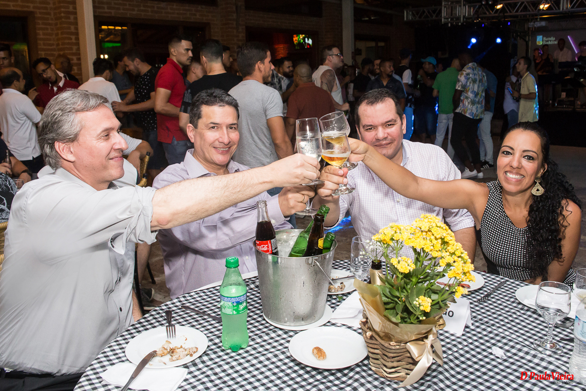 fotografia-corporativa-foto-video-ibiuna-sao-paulo-confraternização-Imbera