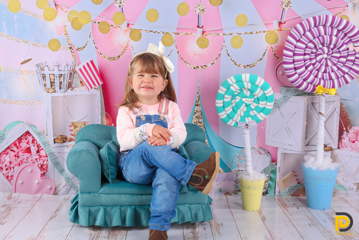 studio-estudio-foto-fotografia-book-gestante-acompanhamento-bebe-mesversario-casal-smash-newborn-ibiuna-aniversario-sao-paulo-cenario-de-doces-pirulitos-doces