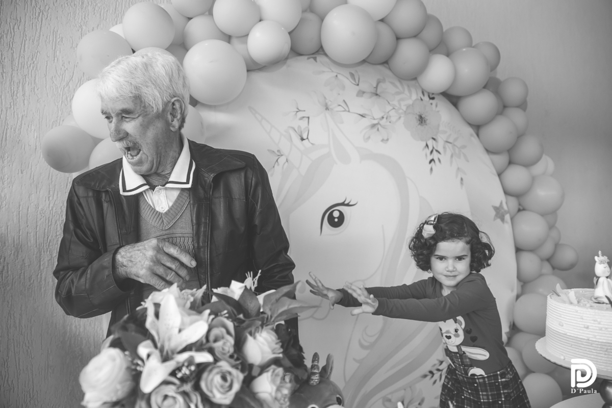 studio-estudio-foto-fotografia-book-gestante-acompanhamento-bebe-mesversario-casal-smash-newborn-ibiuna-aniversario-sao-paulo #ensaio #externo #Mariana4anos #ibiúna #unicornio #familia #sorrisos