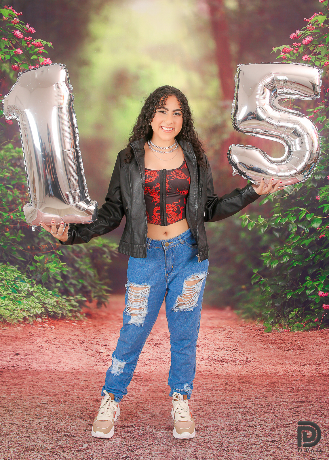 studio-estudio-foto-fotografia-book-gestante-acompanhamento-bebe-mesversario-casal-smash-newborn-ibiuna-aniversario-sao-paulo-aniversario-15-anos-flores-preto-balão-familia