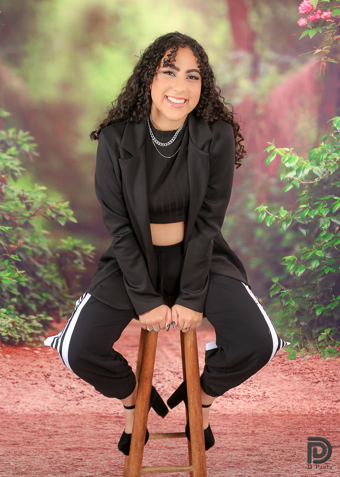 studio-estudio-foto-fotografia-book-gestante-acompanhamento-bebe-mesversario-casal-smash-newborn-ibiuna-aniversario-sao-paulo-aniversario-15-anos-flores-preto-balão-familia