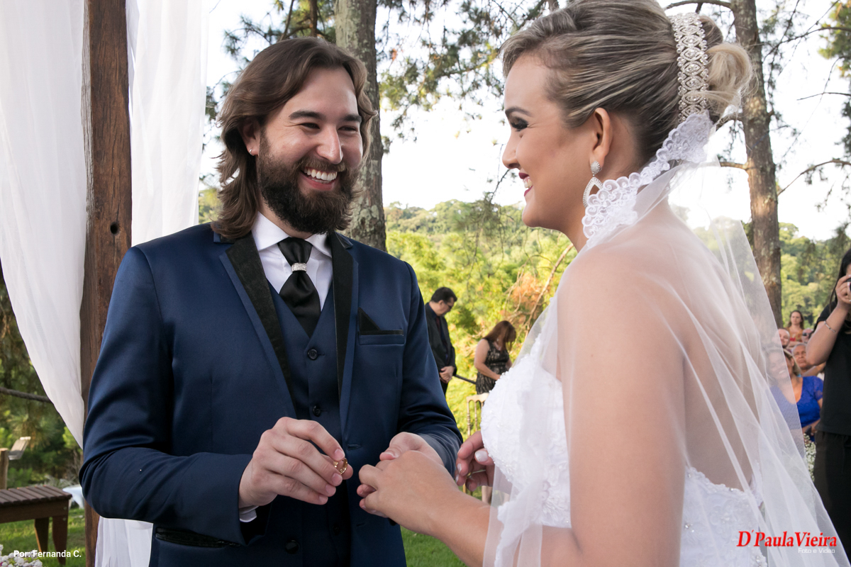 noivos-aliança-olhar-apaixonado-foto-video-dpaula vieira-sp-casamento-studio-acompanhamento-ibiuna-sao roque-sorocaba-mairinque-interior-sao paulo-gestante-pre wedding-acompanhamento-15 anos