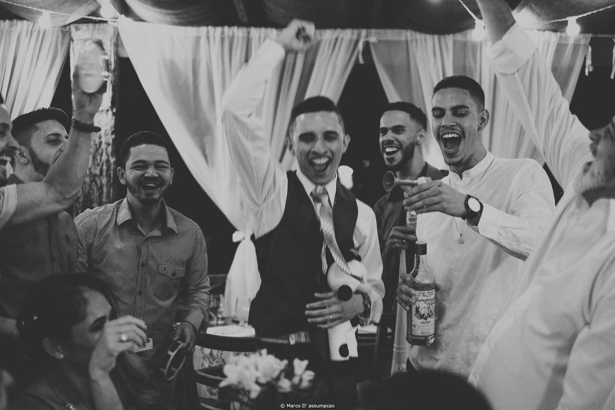 festa dos convidados durante o casamento