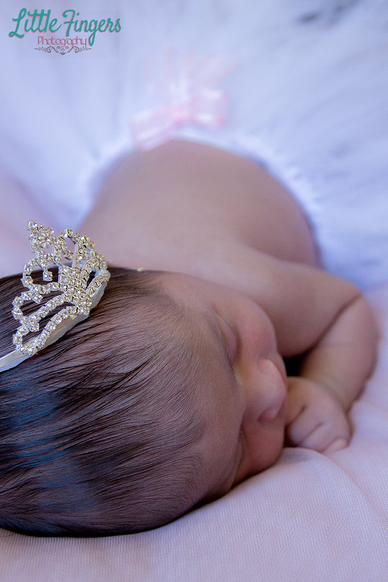 fotografia-newborn-fotografia-infantil-teresopolis-ensaio-bebe-acessorios-bebe-roupinha-bebe-ensaio-infantil-little-fingers