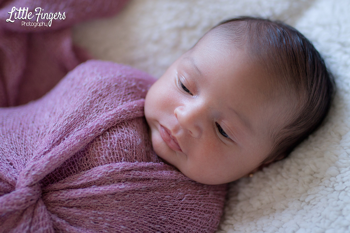 fotografia-newborn-fotografia-infantil-teresopolis-ensaio-bebe-acessorios-bebe-roupinha-bebe-ensaio-infantil-little-fingers