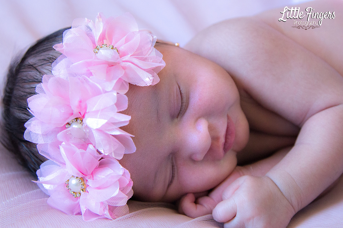 fotografia-newborn-fotografia-infantil-teresopolis-ensaio-bebe-acessorios-bebe-roupinha-bebe-ensaio-infantil-little-fingers
