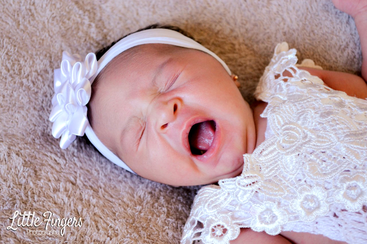 fotografia-newborn-fotografia-infantil-teresopolis-ensaio-bebe-acessorios-bebe-roupinha-bebe-ensaio-infantil-little-fingers