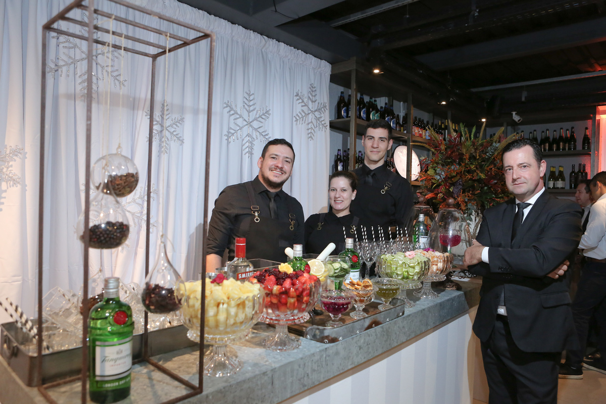 inauguraçao-inverno-em-festa-fotografia-eventos-fotografo-fabio-martins-fotografia-porto-alegre-ppkb-kitchen-e-bar-fotografo-de-eventos-casa-vetro-dudu-driks-fabio-martins-foto-equipe-fmfilms