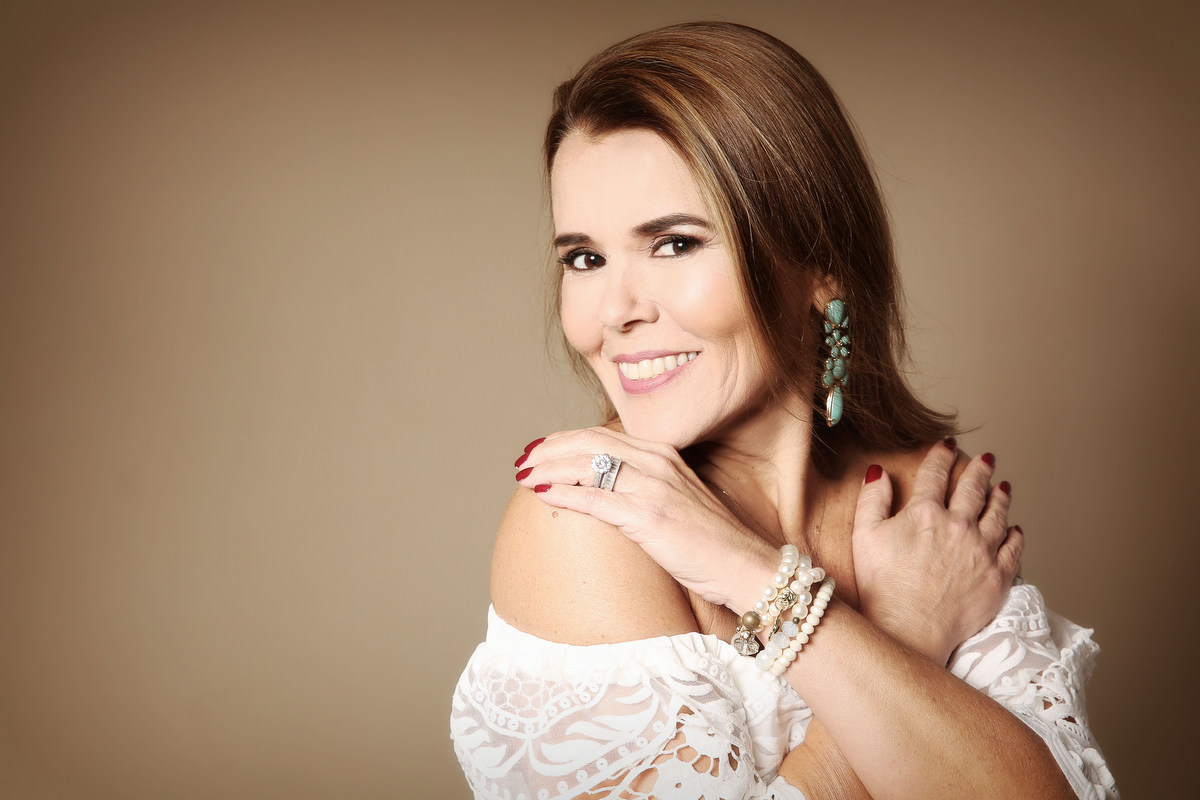 
Mulher de 52 anos, book de mulher, ivna sá para mulheres, book de 52 anos, fotos de mulher em belo horizonte, estúdio em belo horizonte, ivna sá
