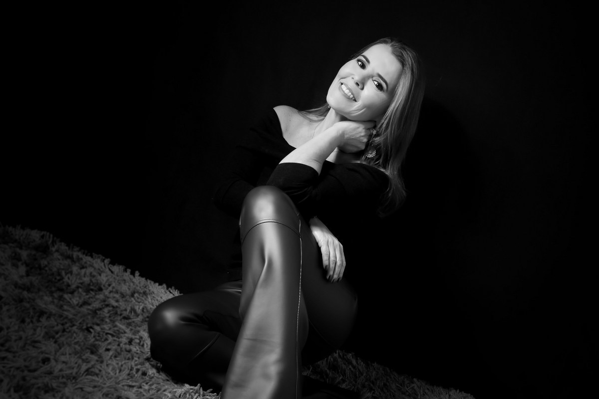 
Mulher de 52 anos, book de mulher, ivna sá para mulheres, book de 52 anos, fotos de mulher em belo horizonte, estúdio em belo horizonte, ivna sá
