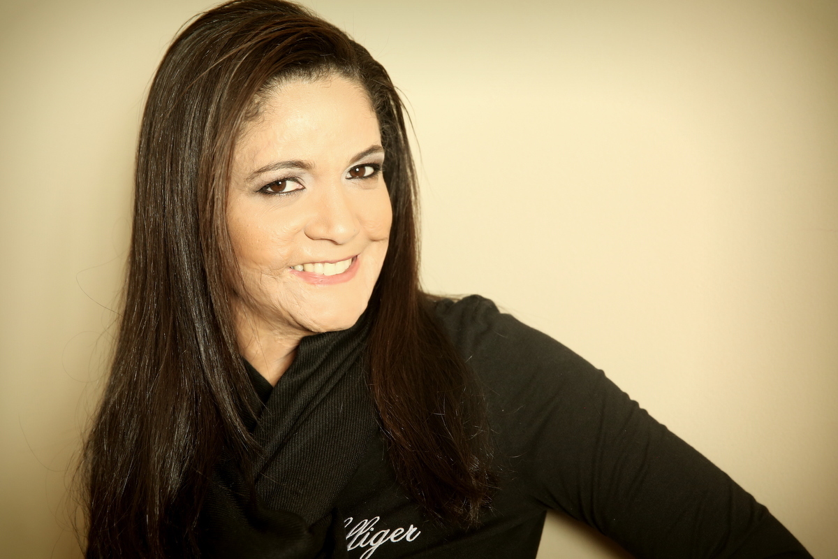 Ivna sá, ivna sá para mulheres, mulher queimada, ensaio feminino em belo horizonte, palestra para mulheres, queimadura, ivna sá fotografia, estúdio em belo horizonte 