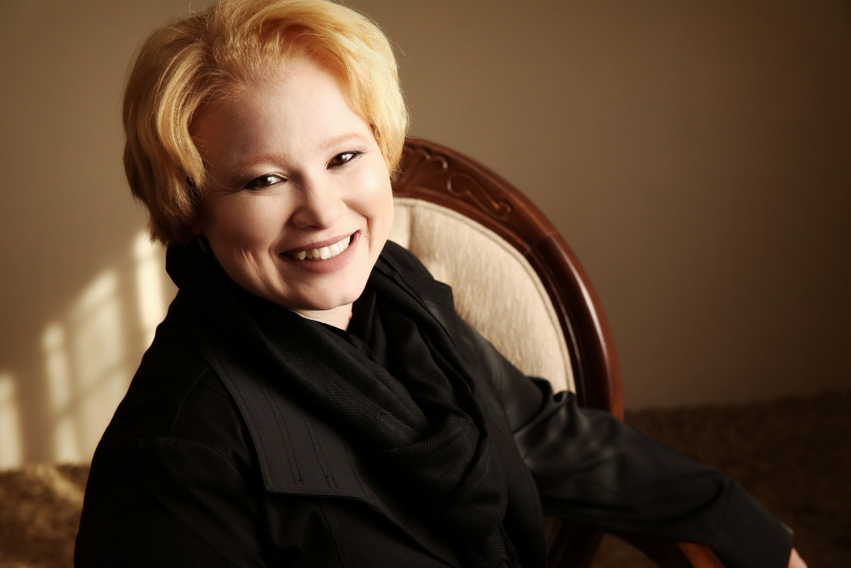 Ivna sá para mulheres, mulher albina, beleza albina, ivna sá fotografia, ivna sá, estúdio em belo horizonte, book de mulheres, estúdio especializado em fotos de mulher, fotos em estúdio, foto, fotografia, poder, auto estima, albina 