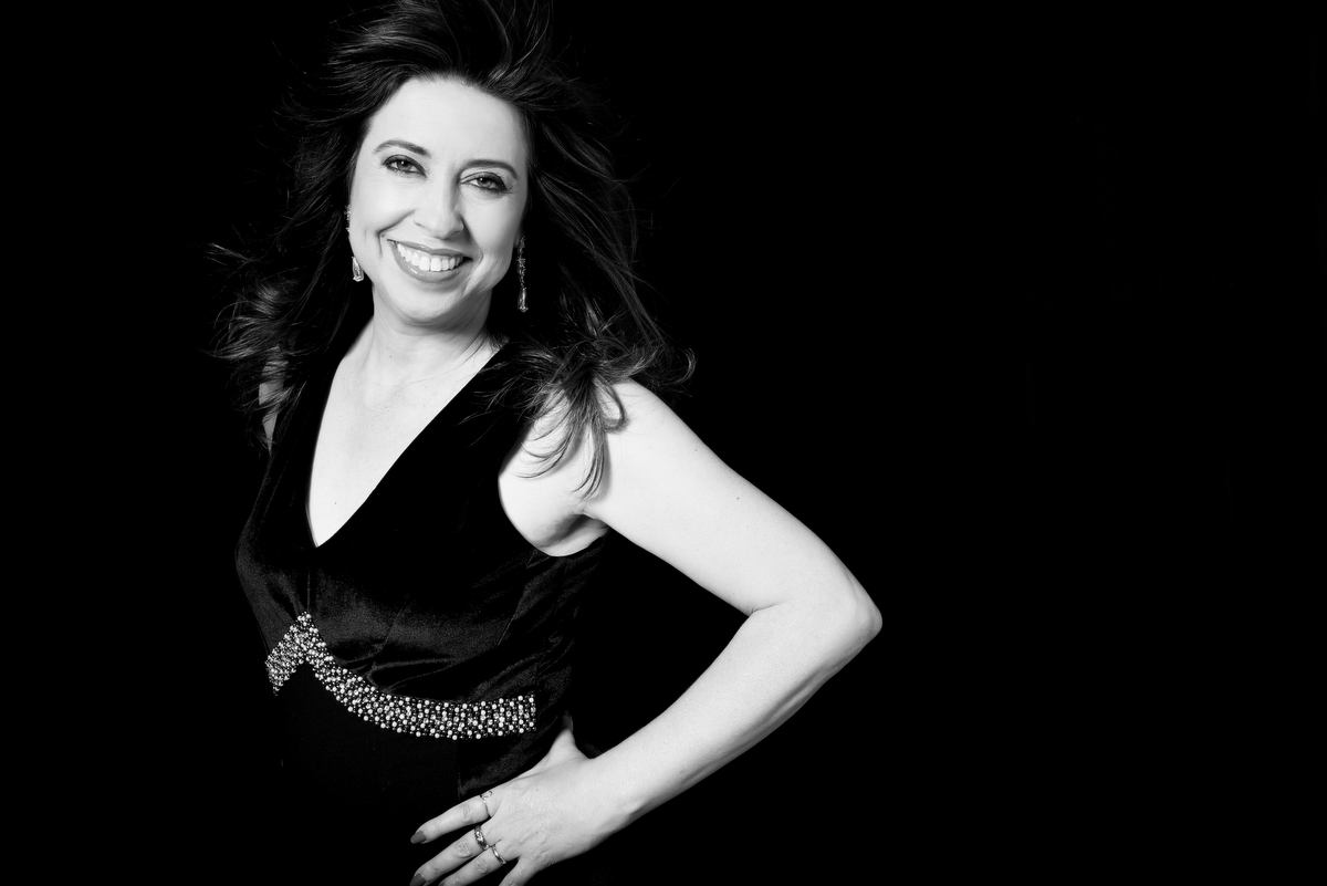 Ivna sá para mulheres, fotografia, estúdio em belo horizonte, fotos em estúdio, ivna sá, mulheres com 50 anos, 50 anos, beleza, auto estima