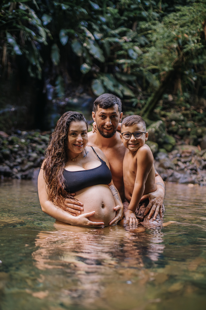 gestante-criciuma-ensaio-fotografico-cachoeira-pai-filho