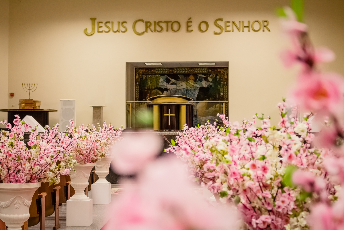 corredor da igreja decorado