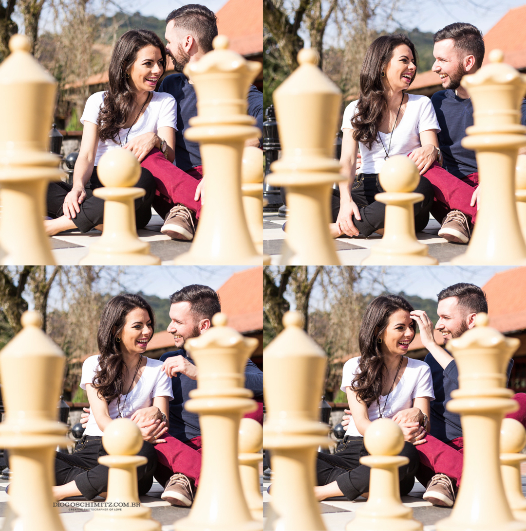 Casal se divertindo e sorrindo.