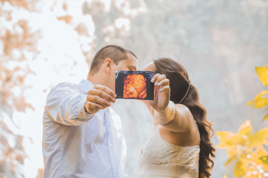 Ensaio gestante com Foto da ecografia por Juliana Madalosso