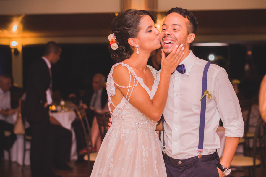 Casamento ao ar livre -Naty e Vini - por Juliana Madalosso