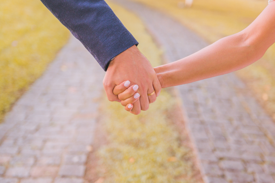 Casamento ao ar livre -Naty e Vini - por Juliana Madalosso