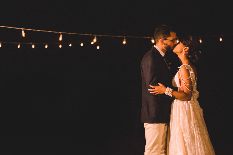 Casamento ao ar livre -Naty e Vini - por Juliana Madalosso