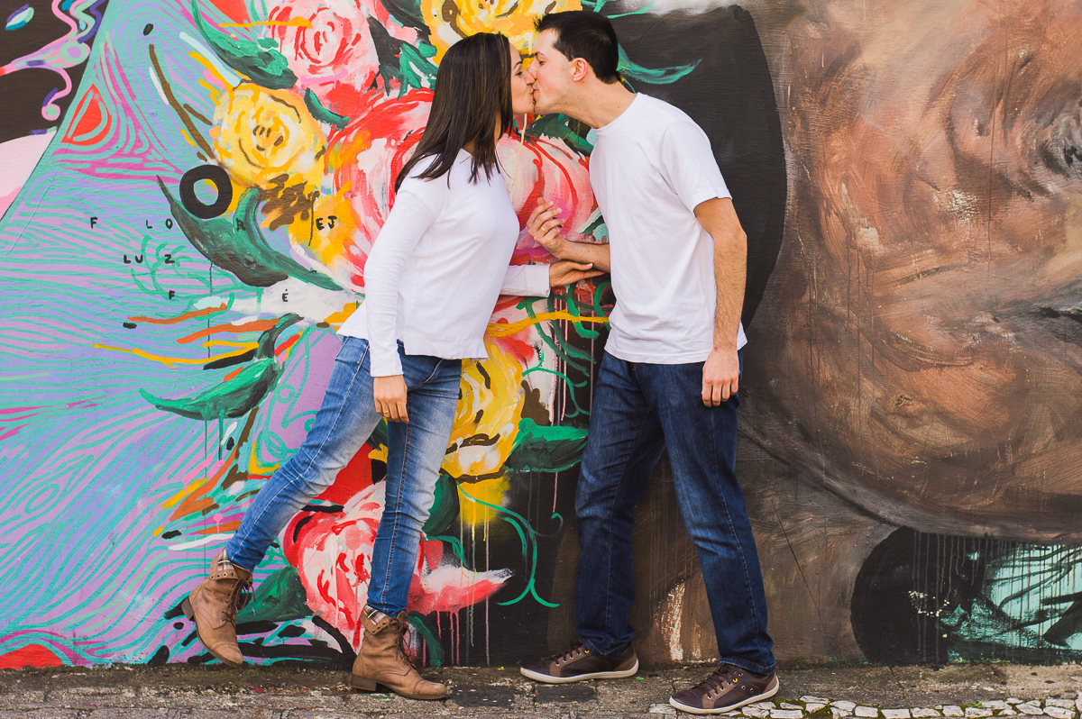 Pre Wedding Babi e Gus - Ensaio Urbano - Grafitti - Juliana Madalosso Fotografia