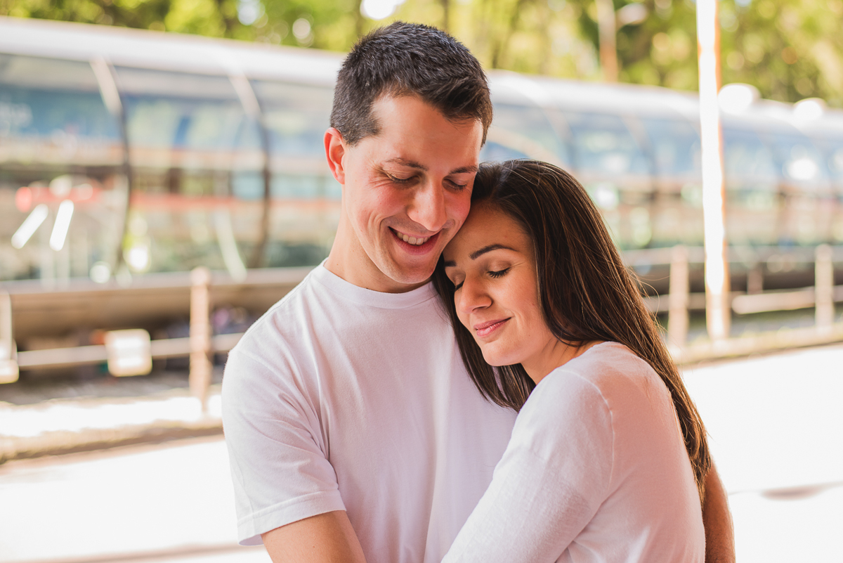 Pre Wedding Babi e Gus - Shopping Estação - Estação Tubo Eufrásio Correia - Juliana Madalosso Fotografia
