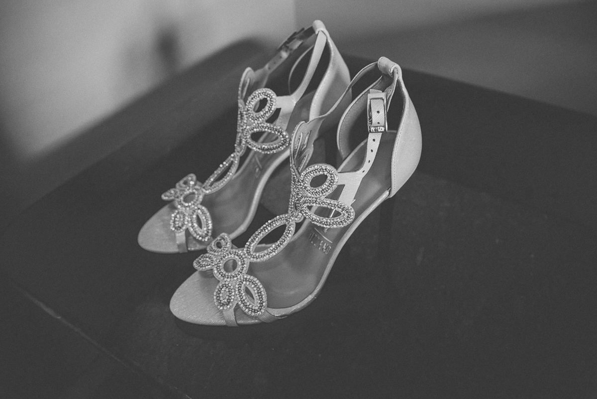 Casamento Bárbara e Gustavo - sapato da noiva - Makinf Of da Noiva- Juliana Madalosso Fotografia