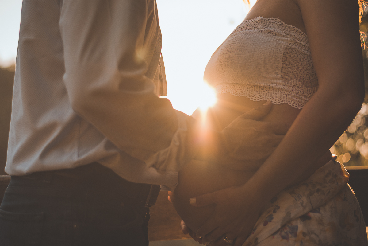 Ensaio Gestante Unilivre Curitiba - contra-luz - silhueta - Juliana Madalosso Fotografia