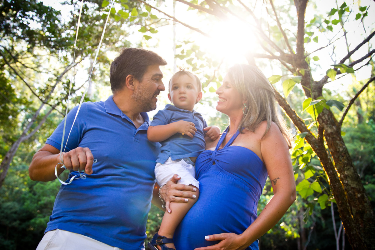ensaio de gestante filho no colo