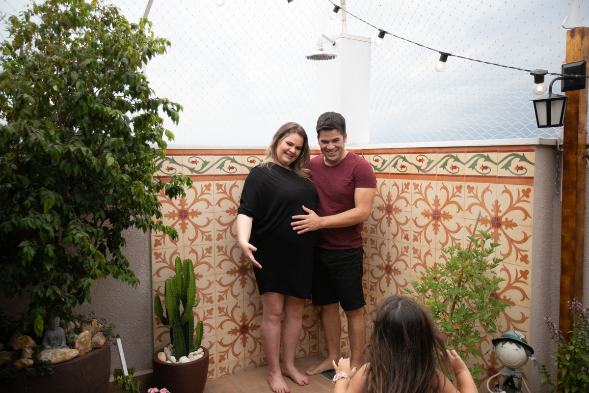 sessão de gestante em casa