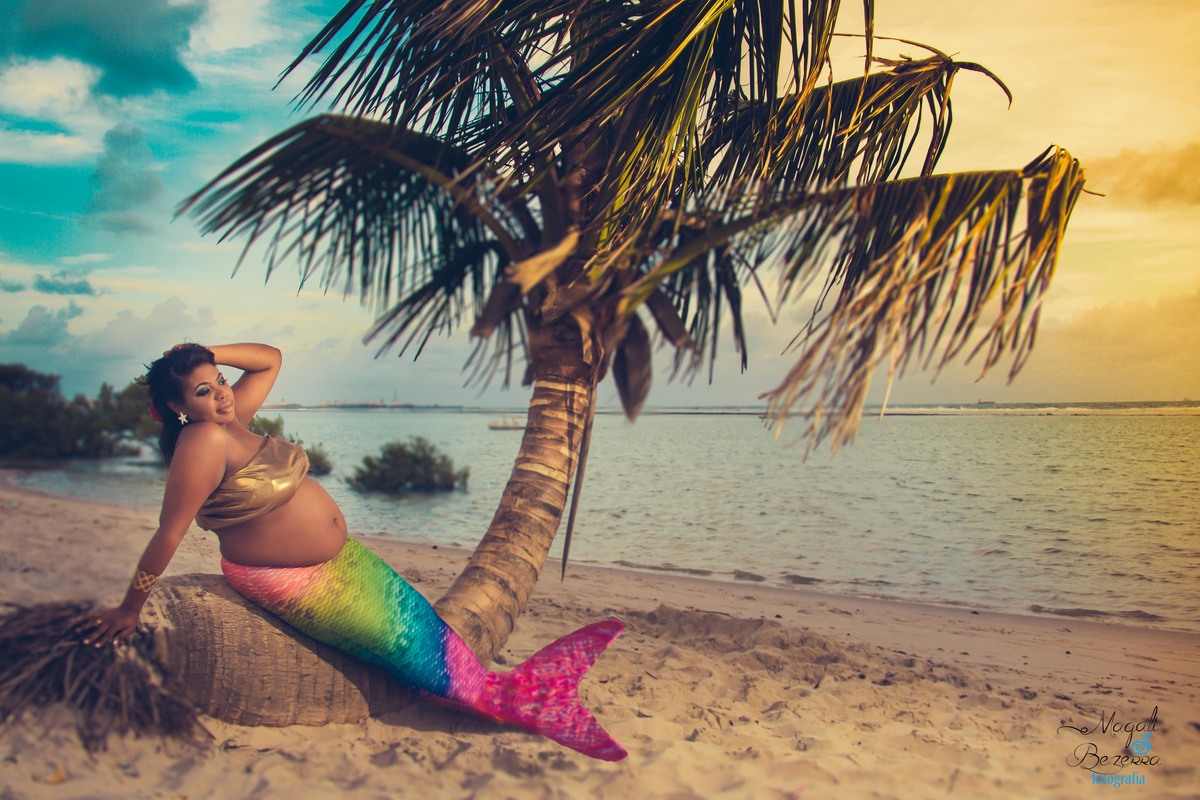 Ensaio fotográfico gestante na praia. Muro Alto/PE