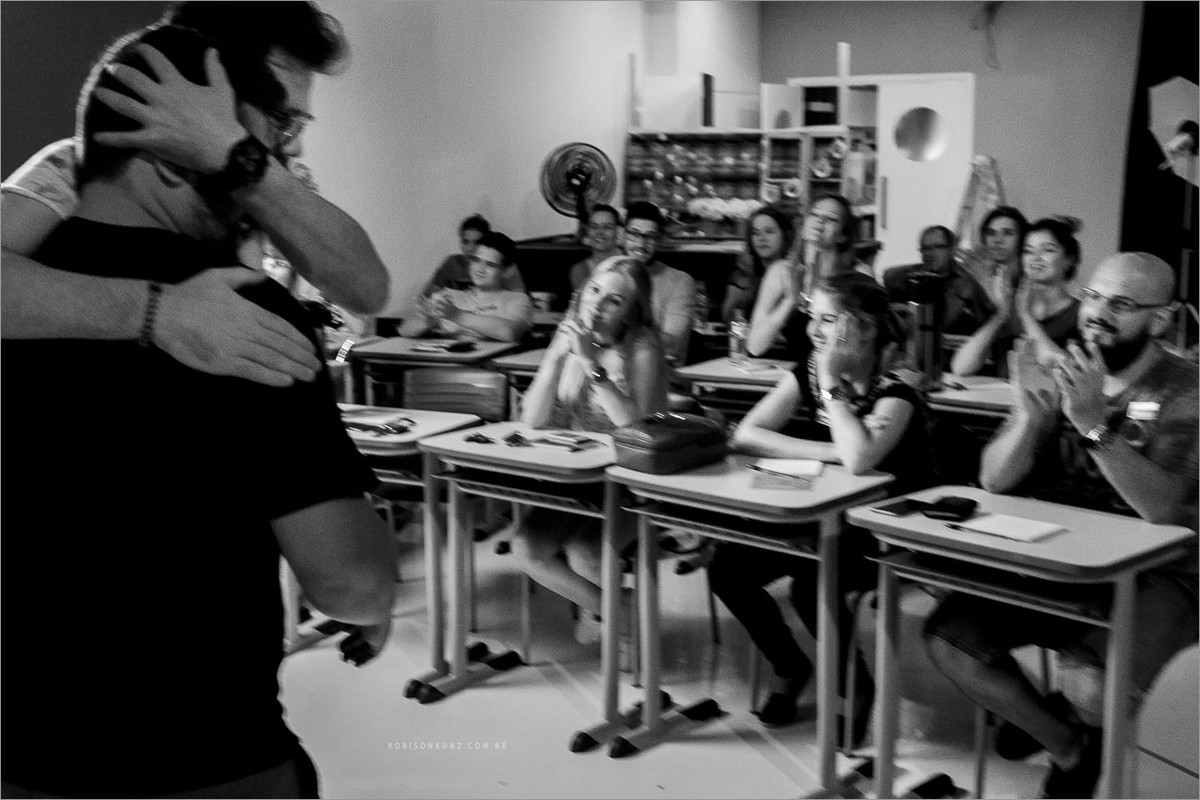 alunos se apresentando no workshop do robison kunz