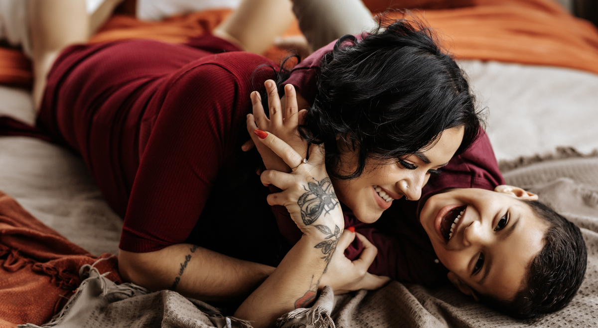 O ensaio de mãe e filho é uma celebração pura do amor e da conexão entre os dois. Cada foto será uma lembrança precioso, capaz de aquecer o coração toda vez que for revisitado.