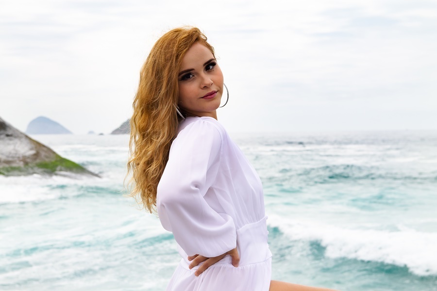 Ensaio fotográfico feminino na praia - Pier Quebra Mar, Barra da Tijuca - Rio de Janeiro