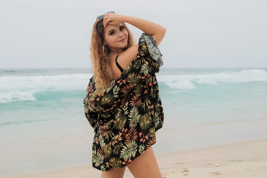 Ensaio fotográfico feminino na praia - Pier Quebra Mar, Barra da Tijuca - Rio de Janeiro