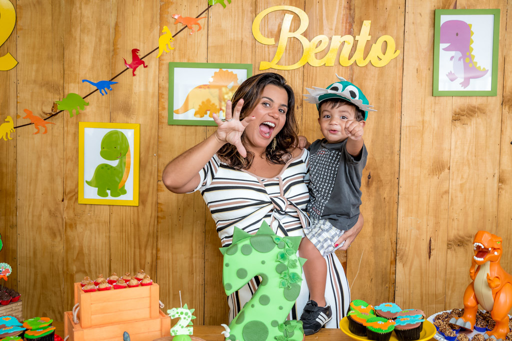 Bento e 2 anos - Tema da festa dinossauros