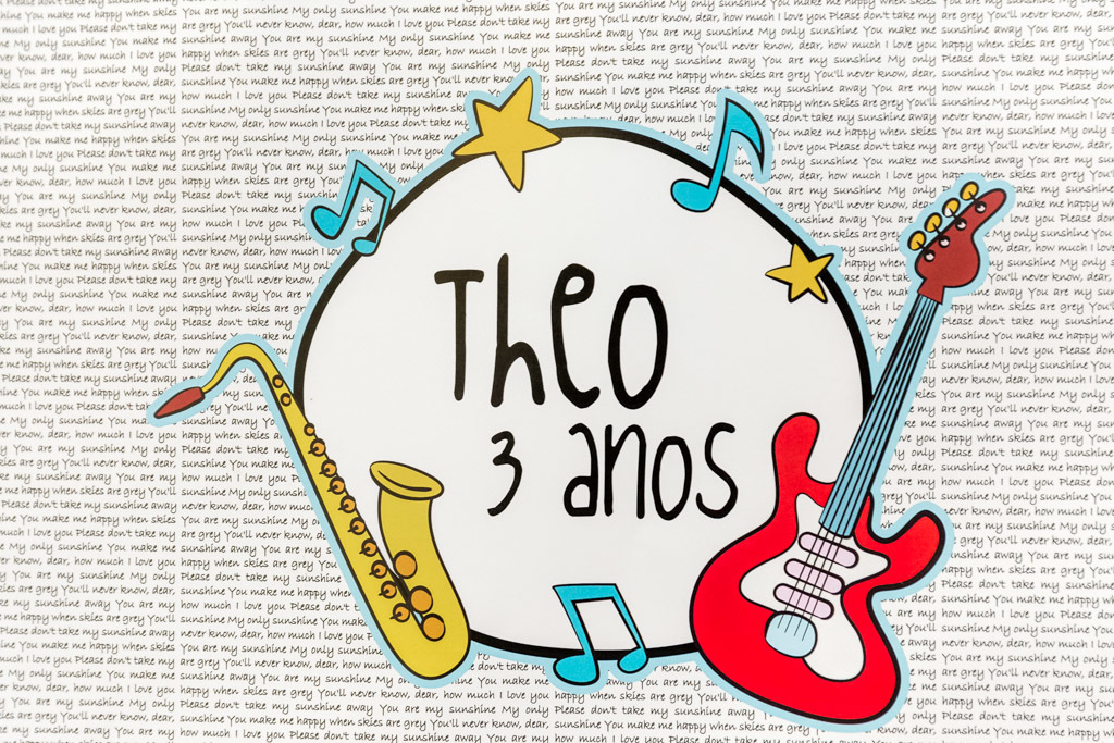 Theo 3 anos - Quintal de Contos - Niterói/RJ