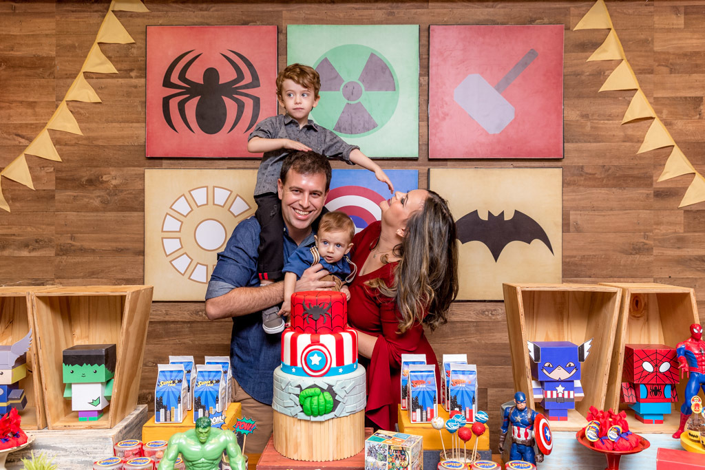 Caio 3 anos - Tema super herói - Quintal de contos