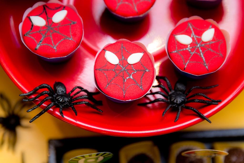 Caio 3 anos - Tema super herói - Quintal de contos