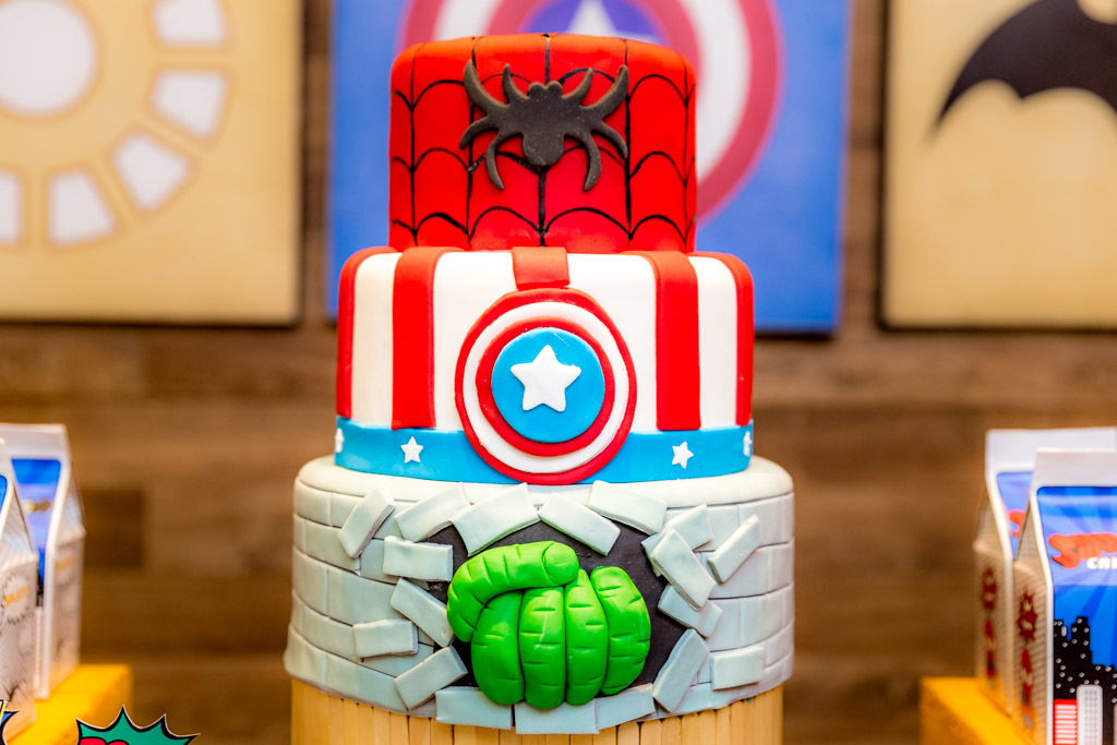 Caio 3 anos - Tema super herói - Quintal de contos